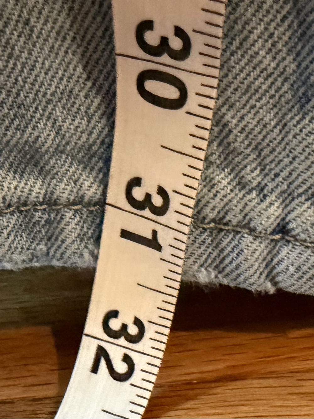Levi's '94 Baggy Wide Leg High Waist Jeans in "Charlie Boy" Light Wash 90s Sz 27 - Picture 11 of 12
